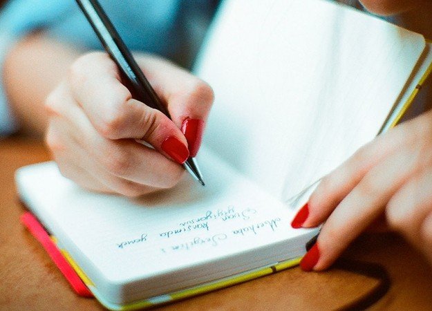 diary_writing-blogs-redonline.co.ukgetty__landscape